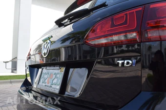 2015 Volkswagen Golf SportWagen TDI S Wagon - miniatura 26