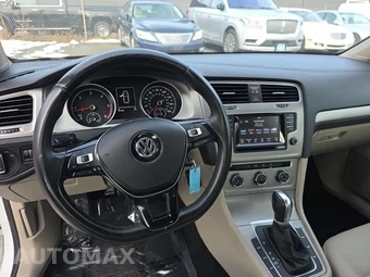 2015 Volkswagen Golf TDI S Hatchback – miniatura 9