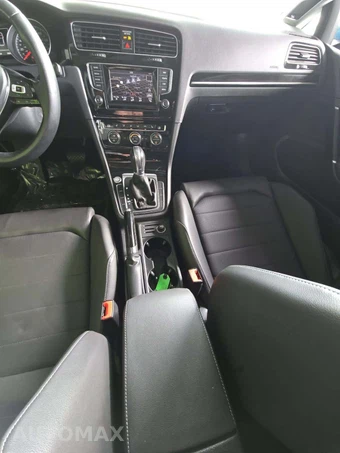 2015 Volkswagen Golf TDI SE Hatchback – miniatura 10