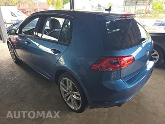2015 Volkswagen Golf TDI SE Hatchback – miniatura 2
