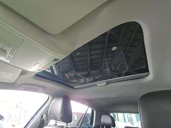 2015 Volkswagen Golf TDI SE Hatchback – miniatura 27