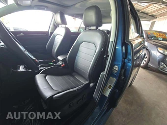 2015 Volkswagen Golf TDI SE Hatchback – miniatura 6