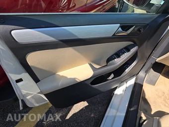 2015 Volkswagen Jetta Hybrid SEL Premium – miniatura 9
