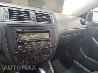2015 Volkswagen Jetta S – miniatura 10