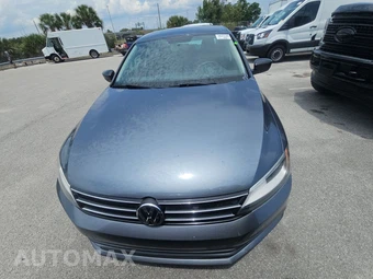 2015 Volkswagen Jetta SE – miniatura 2