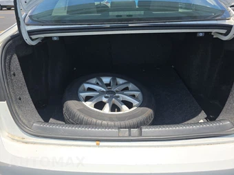 2015 Volkswagen Jetta SE - miniatura 16