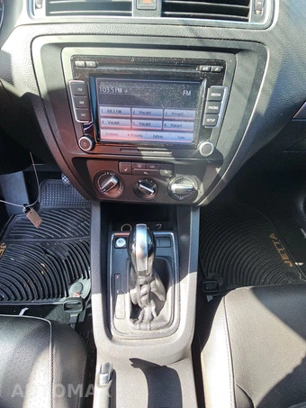 2015 Volkswagen Jetta SE - miniatura 11
