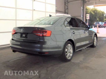 2015 Volkswagen Jetta SE w/Connectivity – miniatura 5