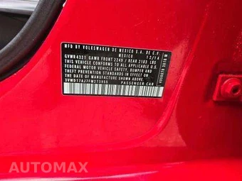 2015 Volkswagen Jetta SE w/Connectivity & Navigation – miniatura 5