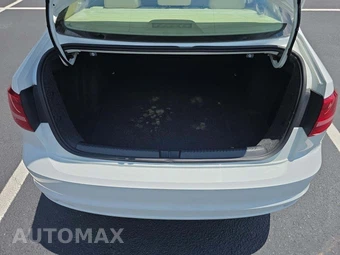 2015 Volkswagen Jetta TDI SE w/Connectivity - miniatura 14