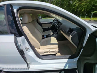 2015 Volkswagen Jetta TDI SE w/Connectivity - miniatura 18