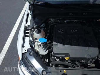 2015 Volkswagen Jetta TDI SE w/Connectivity - miniatura 23