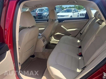 2015 Volkswagen Passat 1.8T Limited Edition - miniatura 10