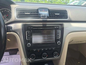 2015 Volkswagen Passat 1.8T Limited Edition - miniatura 7