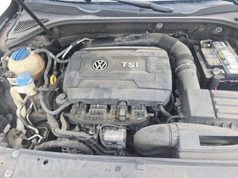 2015 Volkswagen Passat 1.8T Limited Edition – miniatura 15