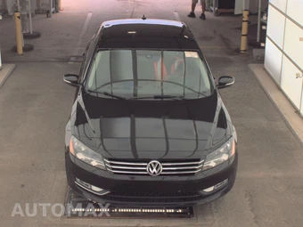 2015 Volkswagen Passat 1.8T Limited Edition – miniatura 2