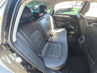 2015 Volkswagen Passat 1.8T Limited Edition – miniatura 13