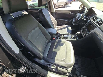2015 Volkswagen Passat 1.8T Limited Edition – miniatura 15