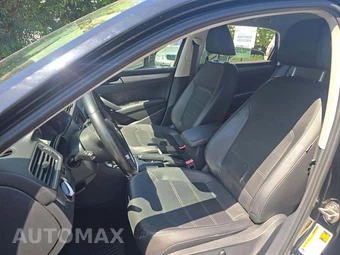 2015 Volkswagen Passat 1.8T Limited Edition – miniatura 3