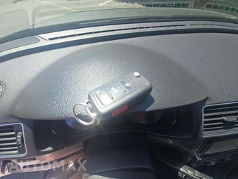2015 Volkswagen Passat 1.8T Limited Edition – miniatura 5
