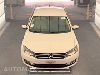 2015 Volkswagen Passat 1.8T Limited Edition - miniatura 2