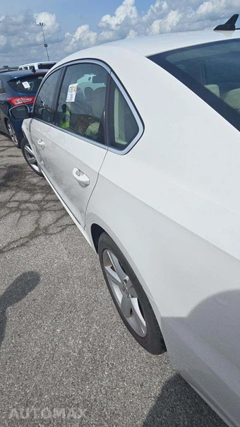 2015 Volkswagen Passat 1.8T Limited Edition - miniatura 29