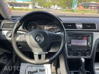 2015 Volkswagen Passat 1.8T Limited Edition - miniatura 18