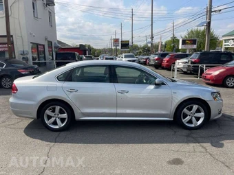 2015 Volkswagen Passat 1.8T Limited Edition - miniatura 3