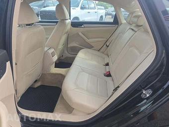2015 Volkswagen Passat 1.8T Limited Edition - miniatura 10