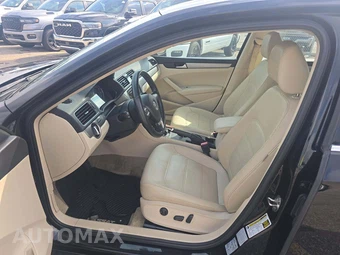 2015 Volkswagen Passat 1.8T Limited Edition - miniatura 3