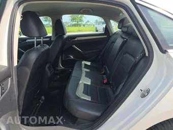 2015 Volkswagen Passat 1.8T Limited Edition - miniatura 10