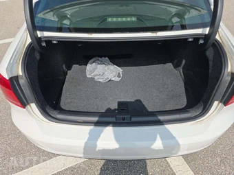2015 Volkswagen Passat 1.8T Limited Edition - miniatura 11