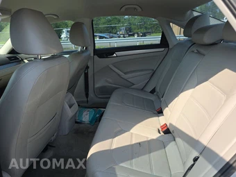 2015 Volkswagen Passat 1.8T S – miniatura 13