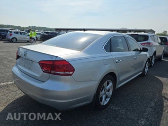 2015 Volkswagen Passat 1.8T S – miniatura 4