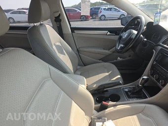 2015 Volkswagen Passat 1.8T S – miniatura 8