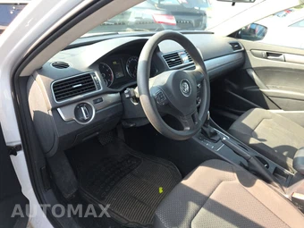 2015 Volkswagen Passat 1.8T S – miniatura 11