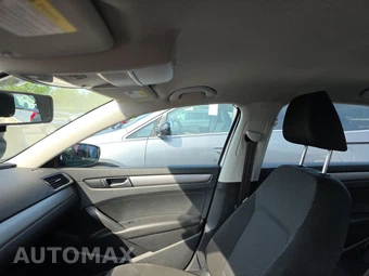 2015 Volkswagen Passat 1.8T S – miniatura 17