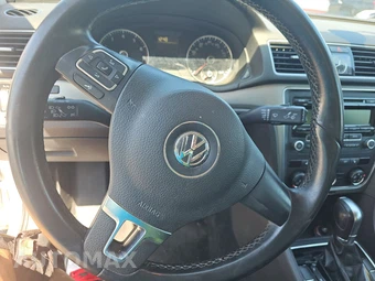 2015 Volkswagen Passat 1.8T S – miniatura 10