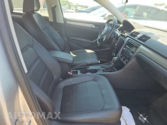 2015 Volkswagen Passat 1.8T S – miniatura 8