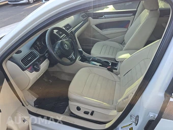 2015 Volkswagen Passat 1.8T SE w/Sunroof & Navigation - miniatura 7