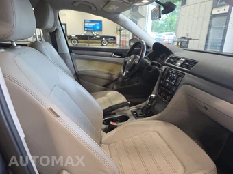 2015 Volkswagen Passat 1.8T SE w/Sunroof & Navigation – miniatura 8