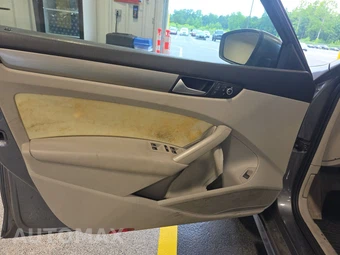2015 Volkswagen Passat 1.8T SE w/Sunroof & Navigation – miniatura 9
