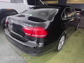 2015 Volkswagen Passat 1.8T SEL Premium – miniatura 4