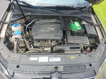 2015 Volkswagen Passat 1.8T Wolfsburg Edition - miniatura 16