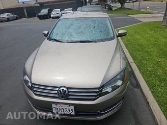 2015 Volkswagen Passat 1.8T Wolfsburg Edition - miniatura 2