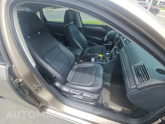 2015 Volkswagen Passat 1.8T Wolfsburg Edition - miniatura 8