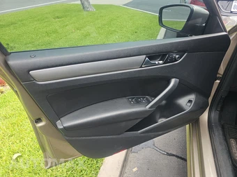 2015 Volkswagen Passat 1.8T Wolfsburg Edition - miniatura 9