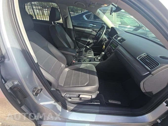 2015 Volkswagen Passat 1.8T Wolfsburg Edition - miniatura 18