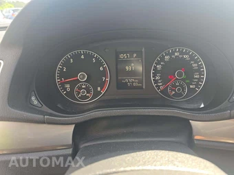 2015 Volkswagen Passat 1.8T Wolfsburg Edition - miniatura 9
