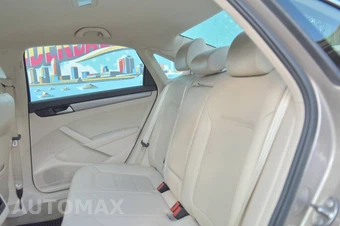 2015 Volkswagen Passat TDI SE - miniatura 14